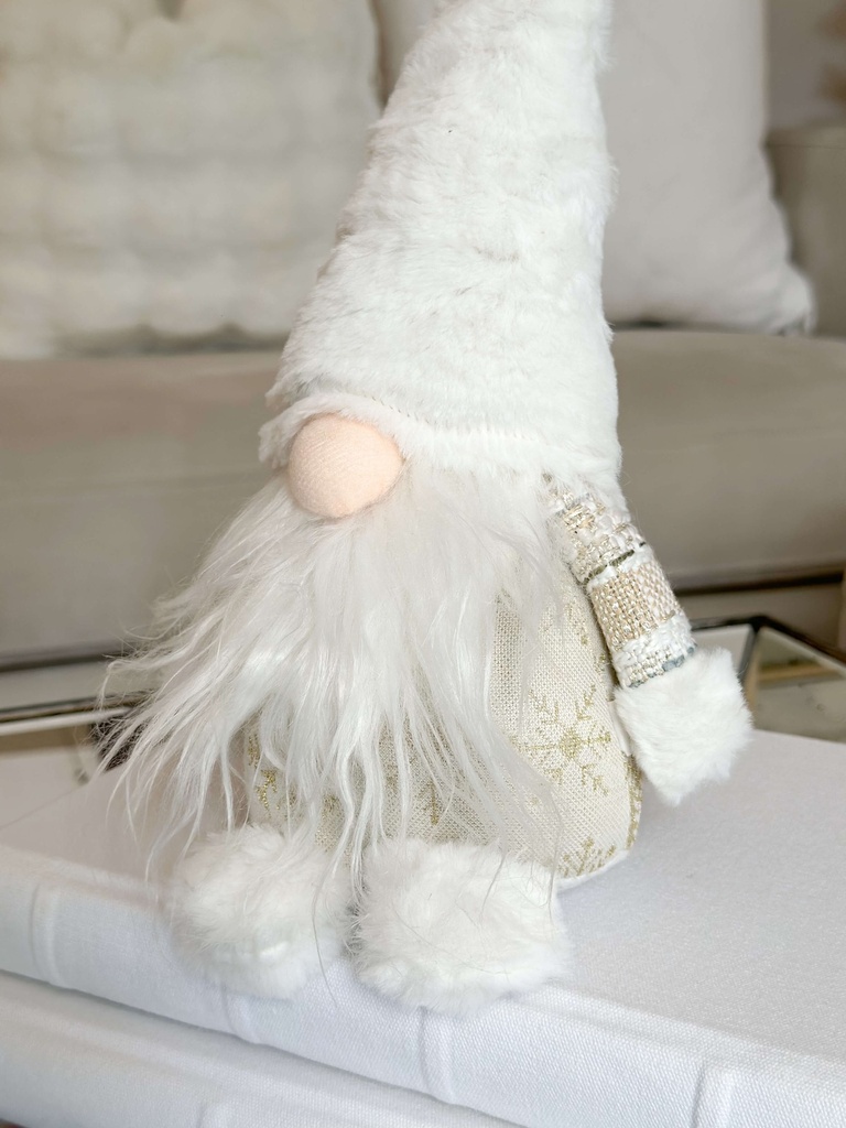 Gnomo blanco sentado