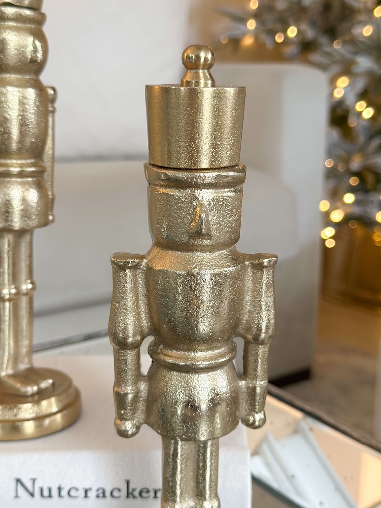 Nutcracker de metal (2 Estilos)
