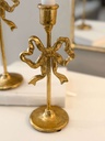 Set de 2 candelabros dorados con chongo