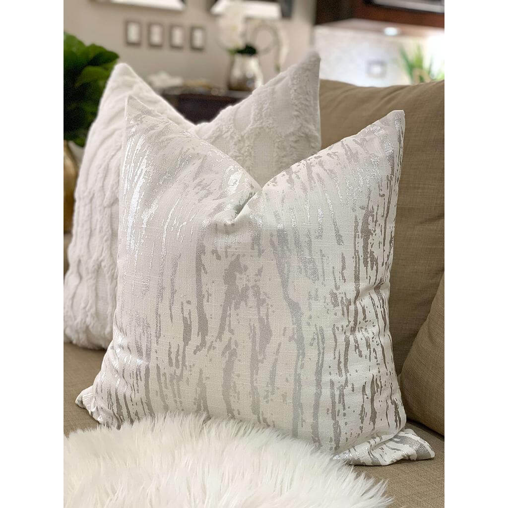 Forro de Cojin trazos plateados