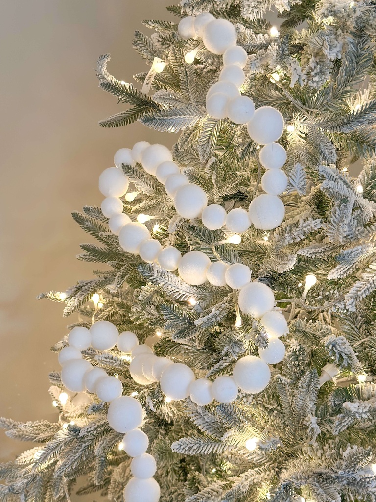 Guirnalda de pom pom blanca