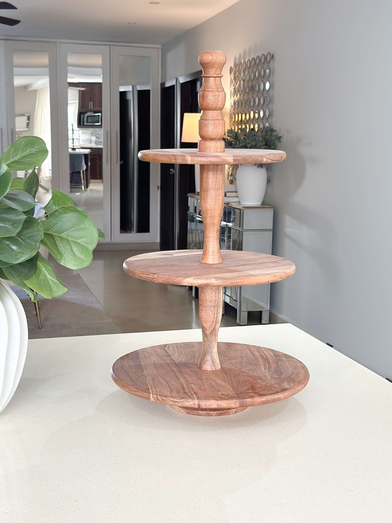 Stand rustico de 3 pisos