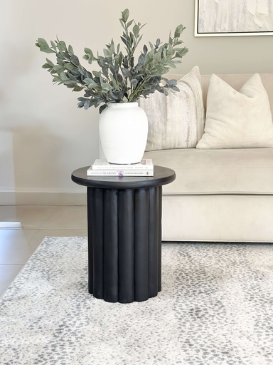 [21291] Mesa Auxiliar scalloped negra