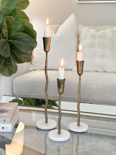 [D8527] Set de 3 candelabros dorados base marmol